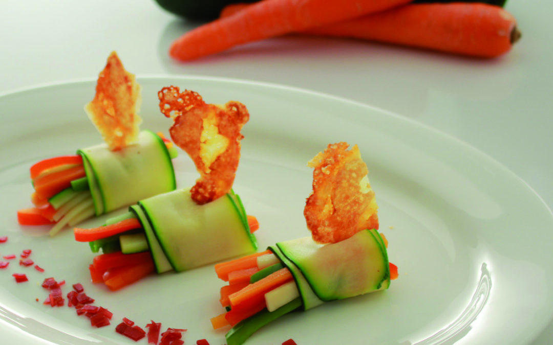 Rollitos de verduras ecológicas con crujiente de Queso Tetilla